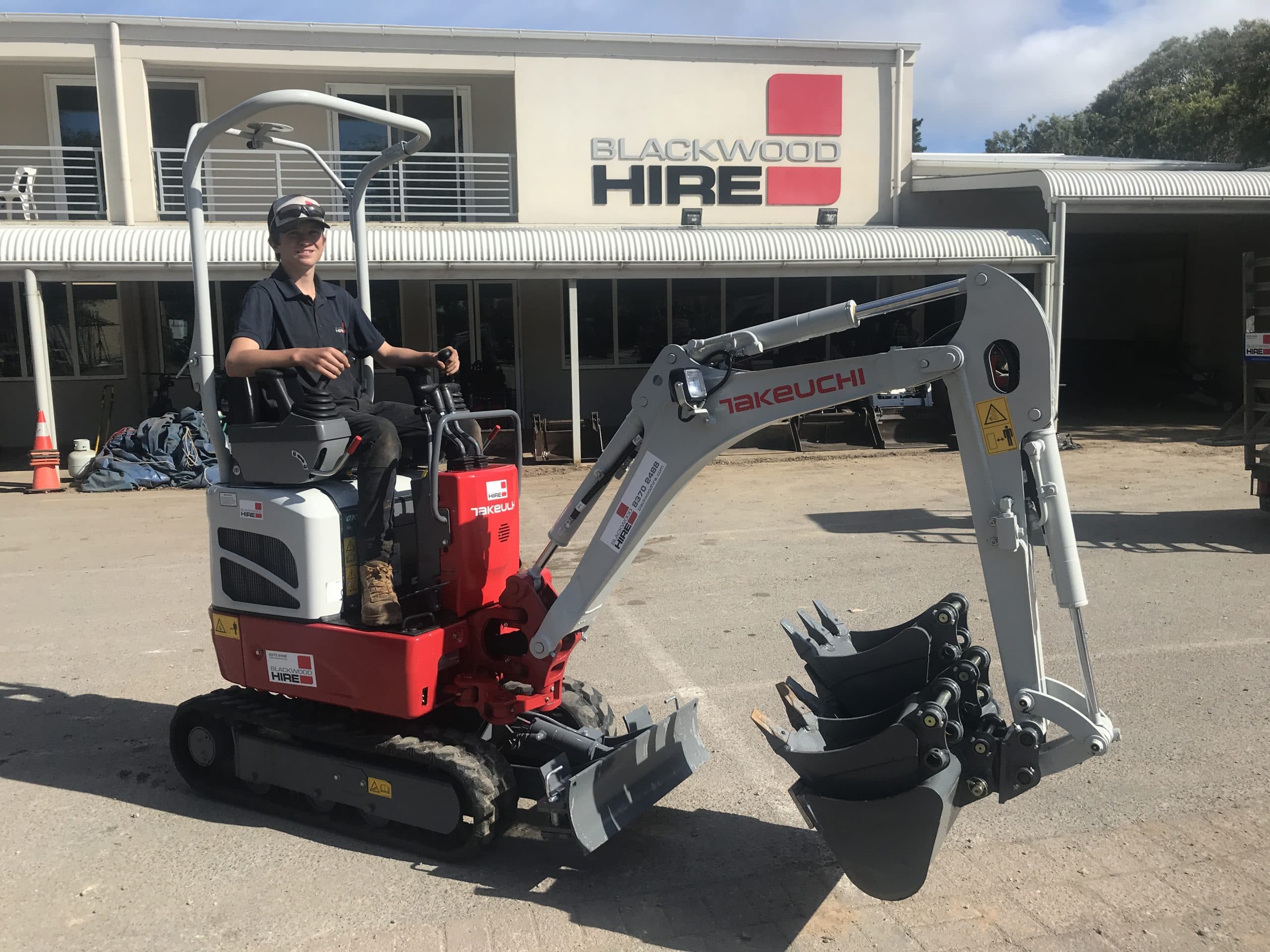 Mini Excavator - 10T